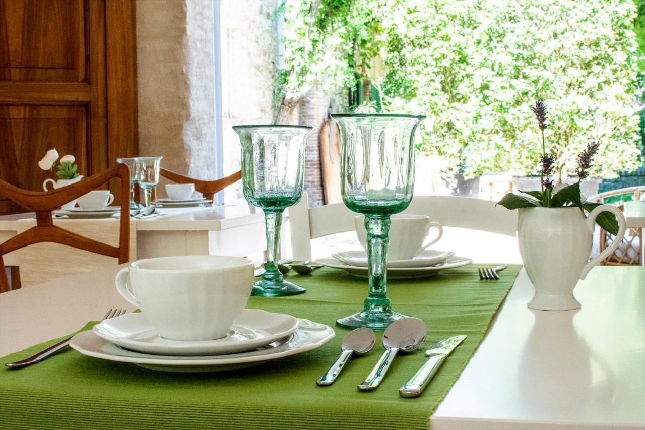 Dellefarfalle Boutique *